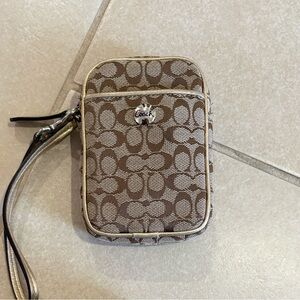 Vintage Coach Signature Jacquard Universal Pouch Wristlet - Khaki/Gold